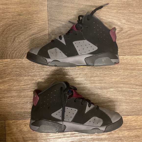 Nike Air Jordan 6 retro mid Size 2y  (PS) Bordeaux - Picture 2 of 7